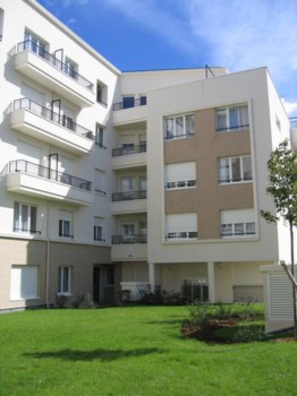 SEJOURS AFFAIRES NANTERRE 2