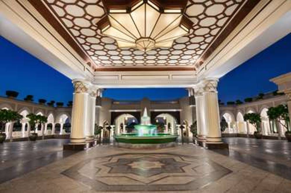 Shangri La Hotel Qaryat Al Beri Abu Dhabi 4