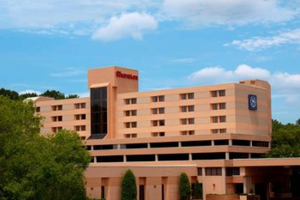 Sheraton Charlotte Airport Hotel 1