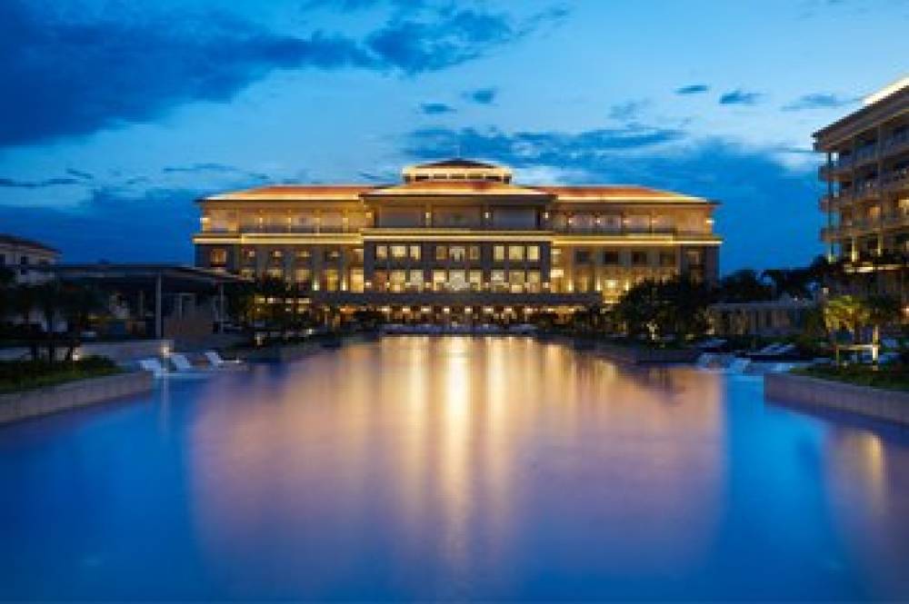 Sheraton Grand Danang Resort 5