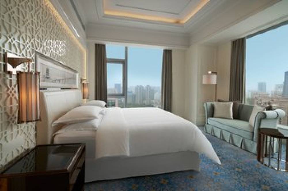 Sheraton Grand Wuhan Hankou Hotel 7