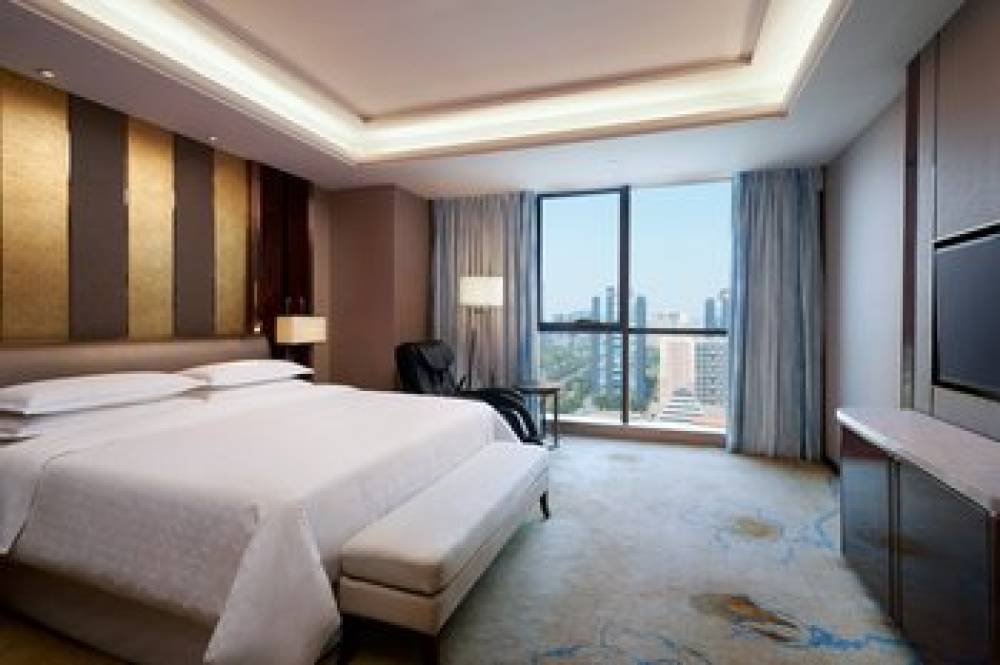 Sheraton Grand Zhengzhou Hotel 9