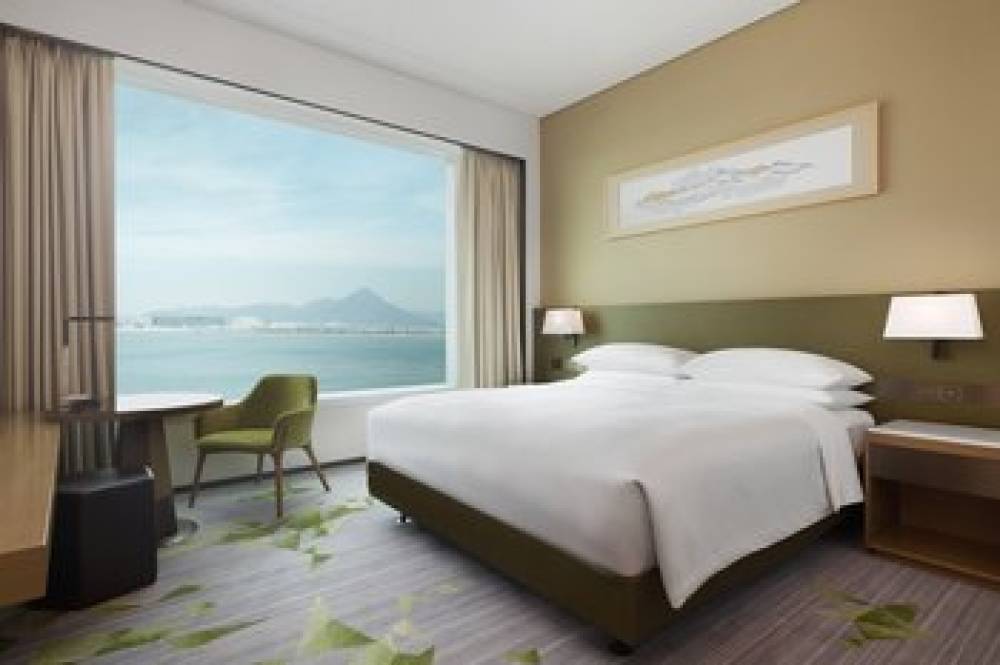 Sheraton Hong Kong Tung Chung Hotel 5