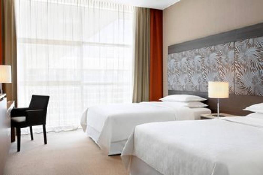 Sheraton Milan Malpensa Airport Hotel And Conference Centre 9