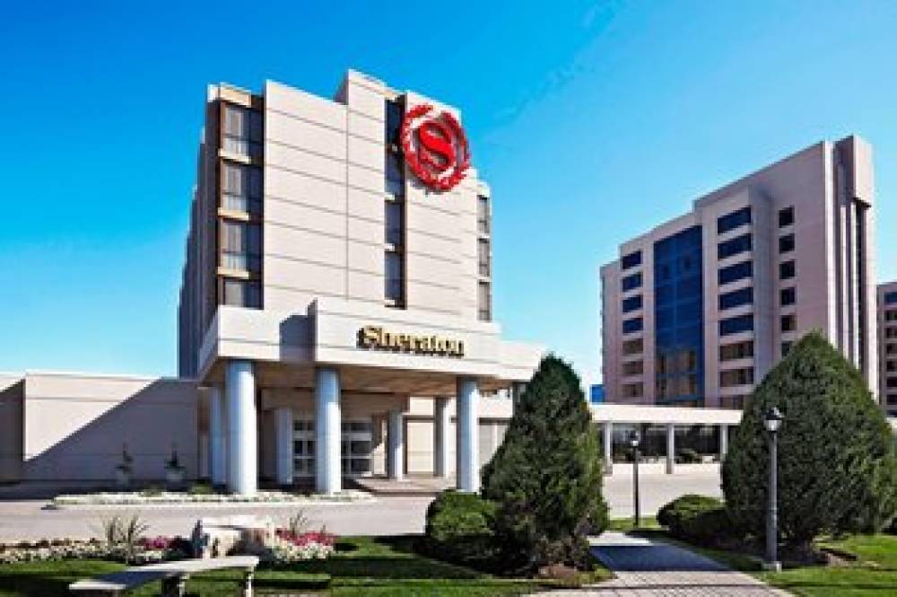 Sheraton Parkway Toronto North Hotel And Suites