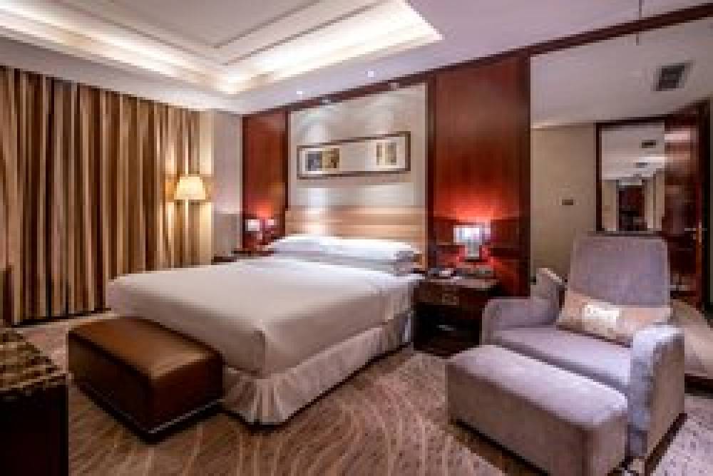 Sheraton Tianjin Binhai Hotel 10