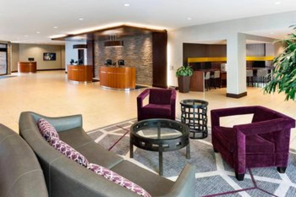 Sheraton Vancouver Airport Hotel 5