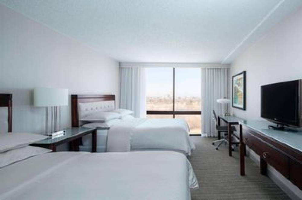 Sheraton West Des Moines Hotel 8