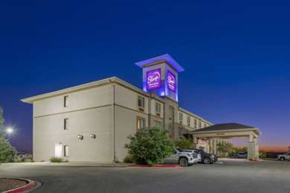 SLEEP INN AND SUITES CARLSBAD CAVER 4