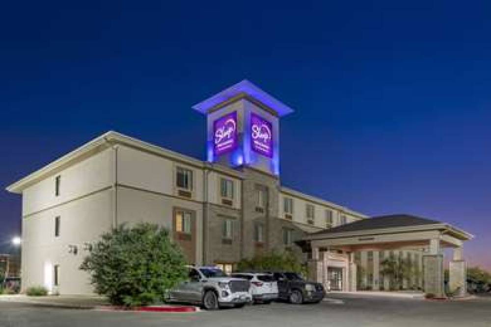 SLEEP INN AND SUITES CARLSBAD CAVER 3