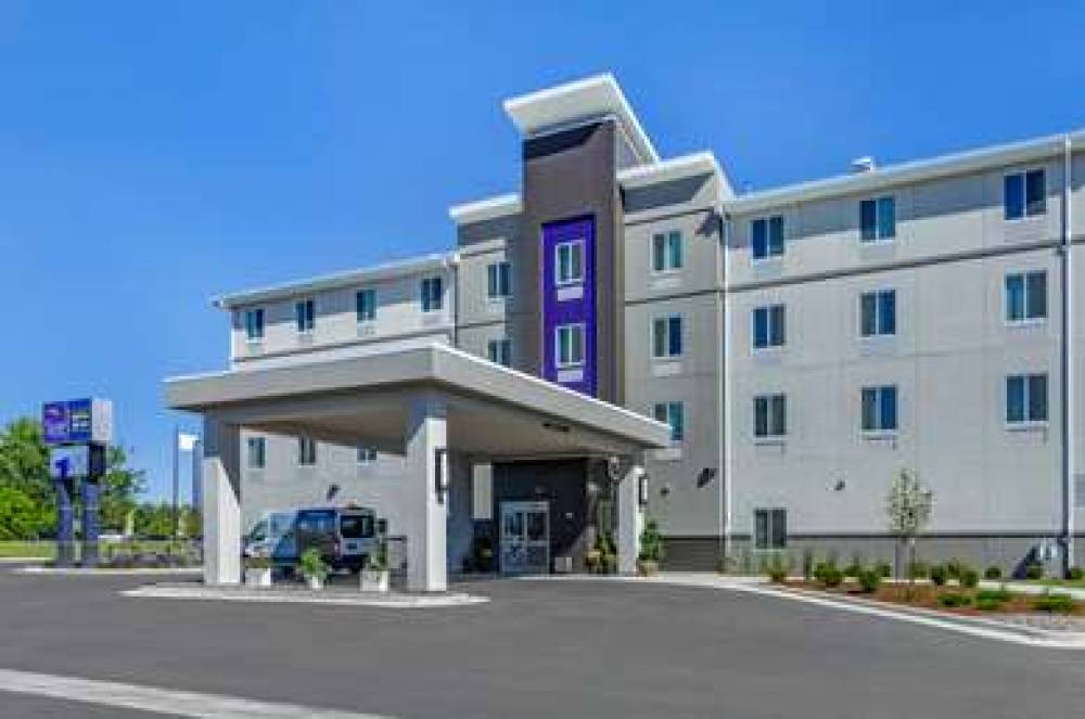 SLEEP INN AND SUITES GREAT FALLS AI 6