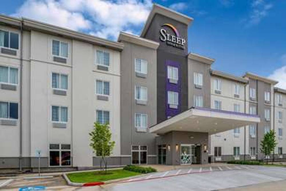 SLEEP INN AND SUITES HOUSTON 1