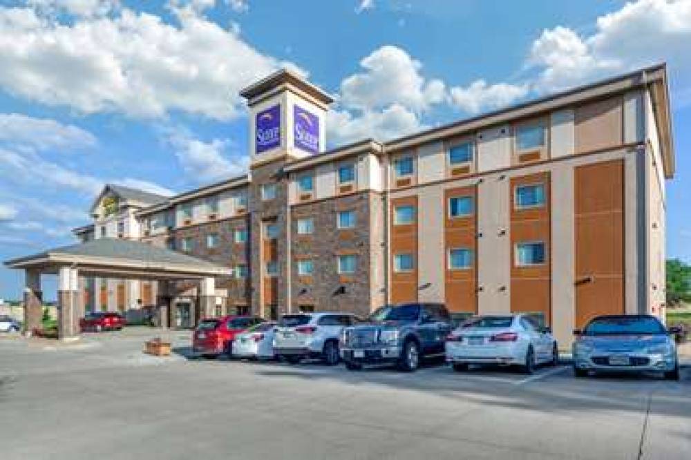 SLEEP INN AND SUITES LINCOLN UNIVER 1