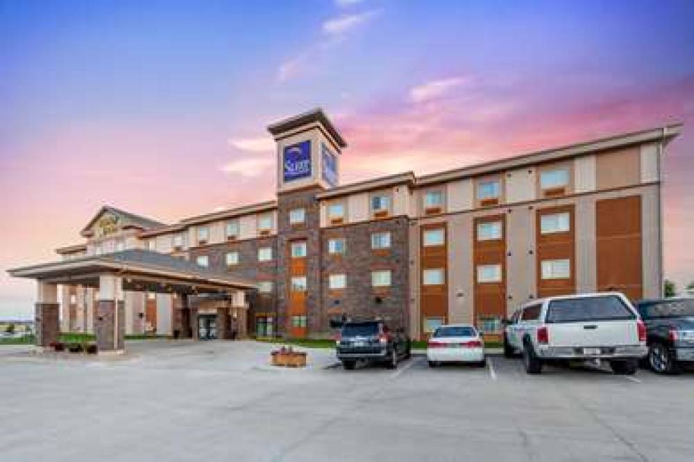 SLEEP INN AND SUITES LINCOLN UNIVER 5