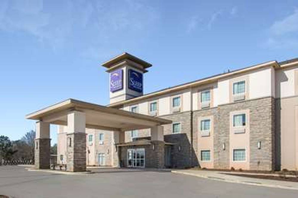 SLEEP INN AND SUITES MERIDIAN 1