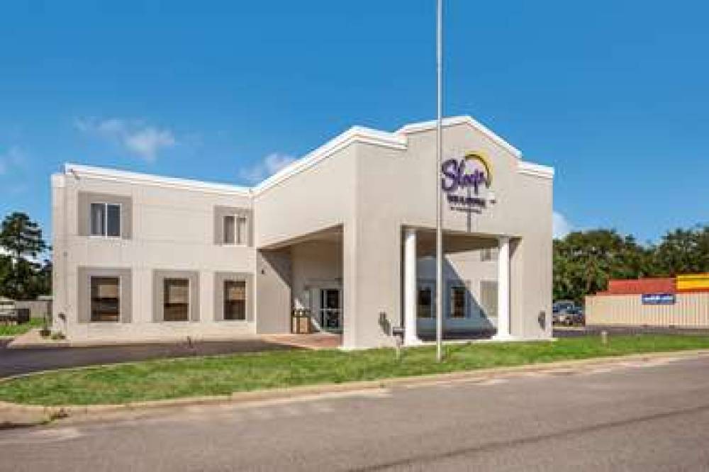 SLEEP INN AND SUITES NICEVILLE - DE 1