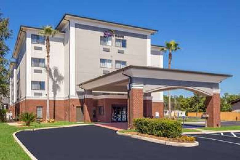 SLEEP INN AND SUITES NORTH MOBILE S 1