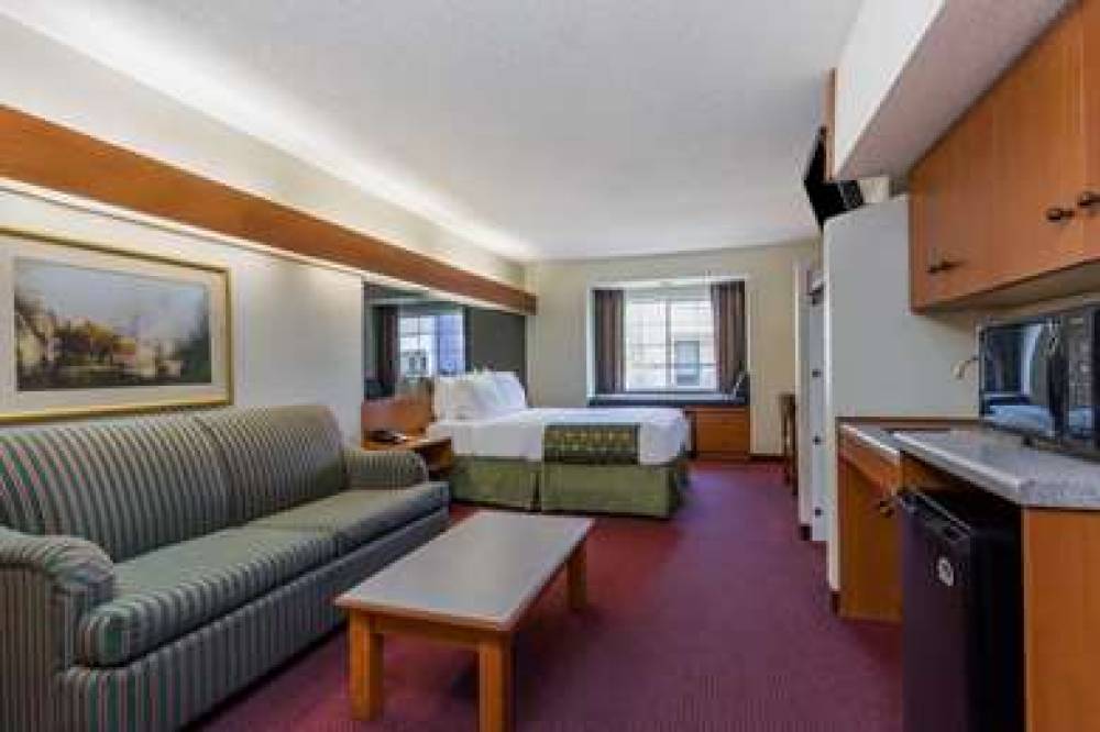 SLEEP INN AND SUITES TALLAHASSEE-CA 4