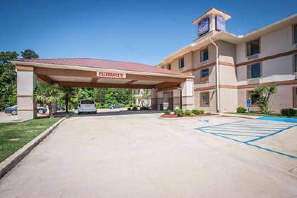 Sleep Inn & Suites Airport 3