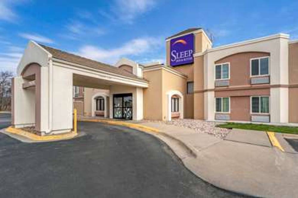 Sleep Inn & Suites Airport 1