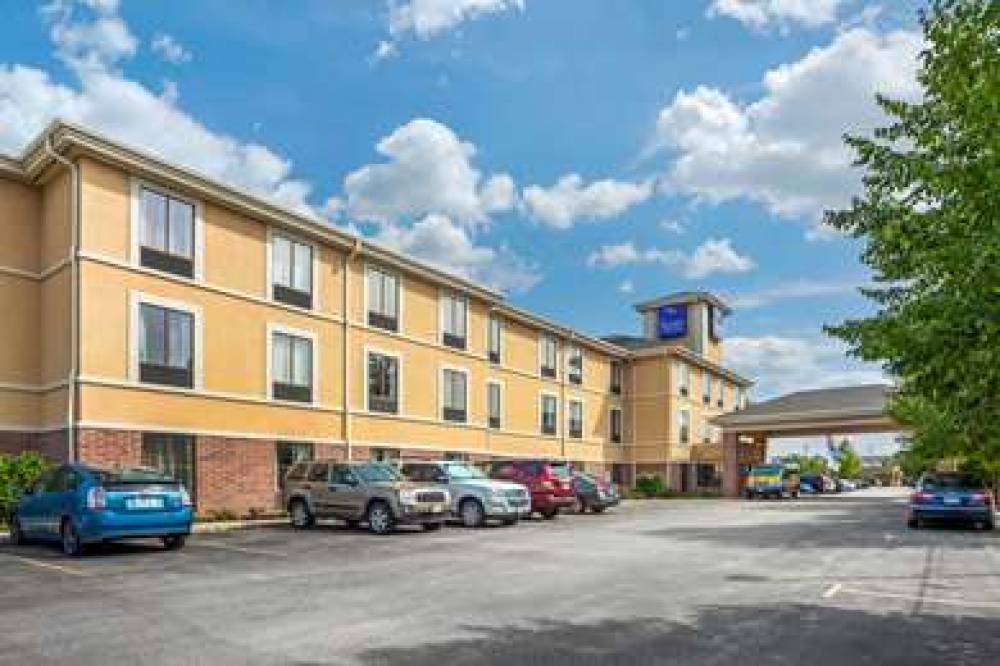 Sleep Inn & Suites Airport 4