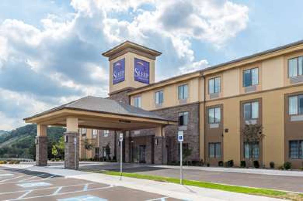 SLEEP INN & SUITES CUMBERLAND-LAVAL 1