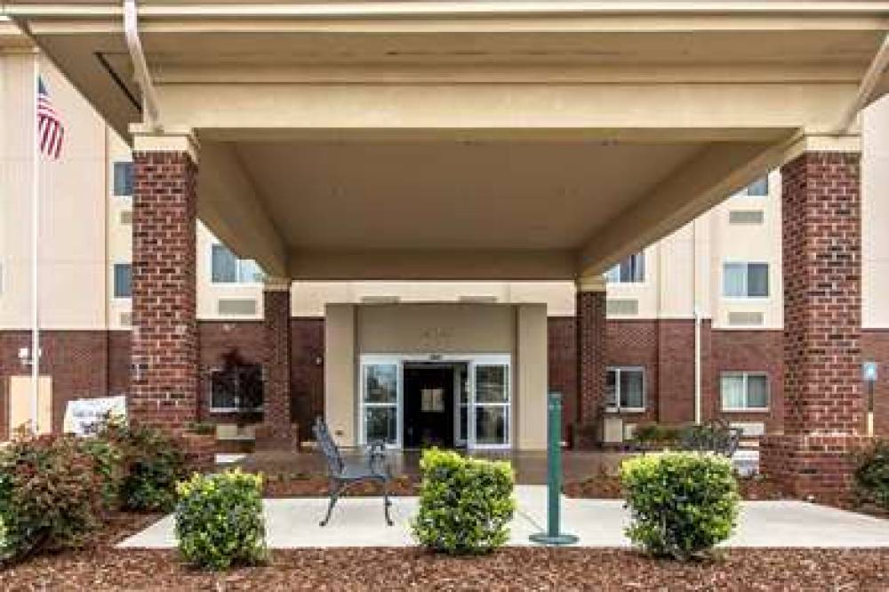 Sleep Inn & Suites Huntsville Near U.S. Space & Rocket Center 1