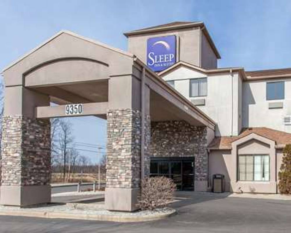 Sleep Inn & Suites Near I-90 And Ashtabula 3