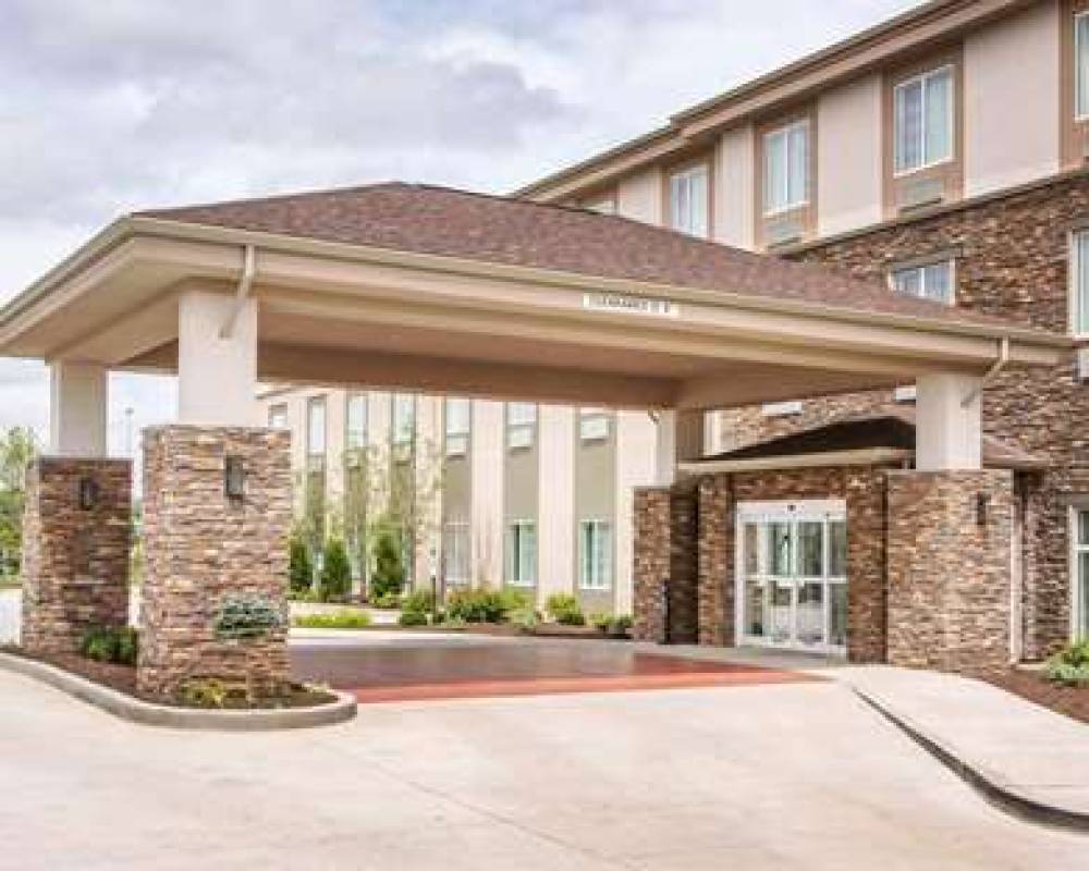 SLEEP INN & SUITES PARKERSBURG-MARI 1