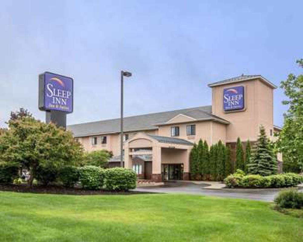 Sleep Inn & Suites Queensbury - Glens Falls 2