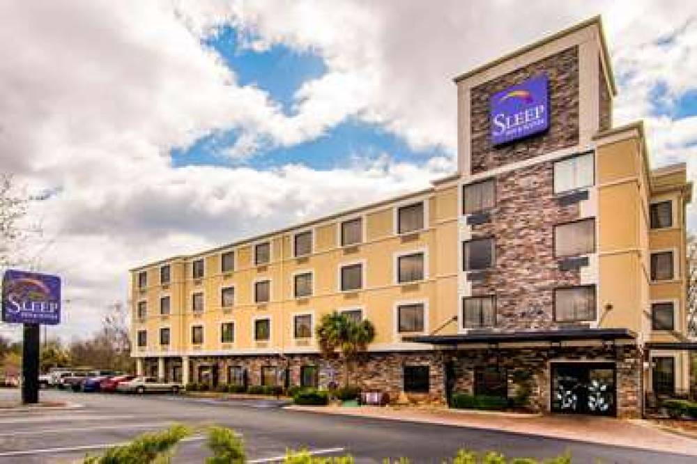 Sleep Inn & Suites 3