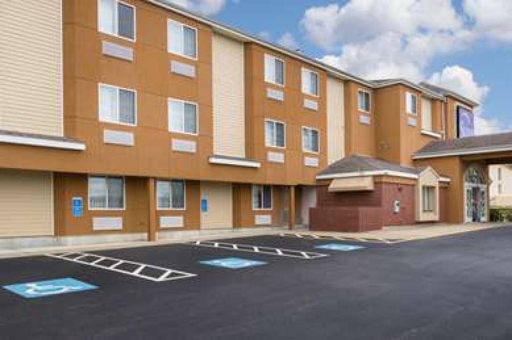 Sleep Inn & Suites 2