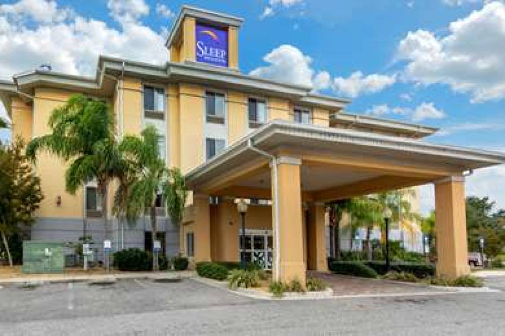 Sleep Inn & Suites 3