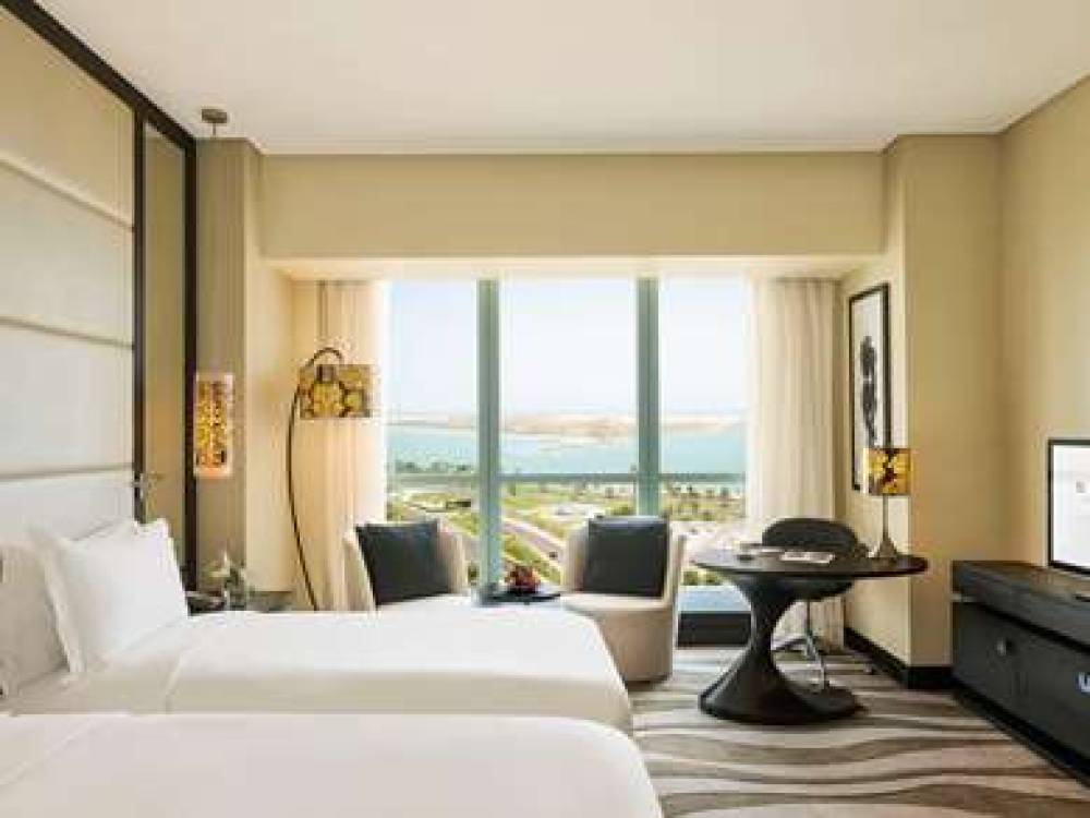 Sofitel Abu Dhabi Corniche 10