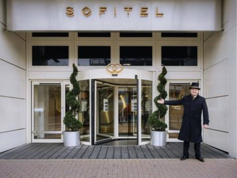 Sofitel London Gatwick 1