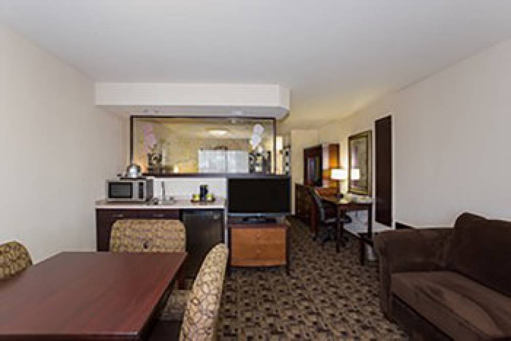 Sojourn Suites Portland Airpor 9