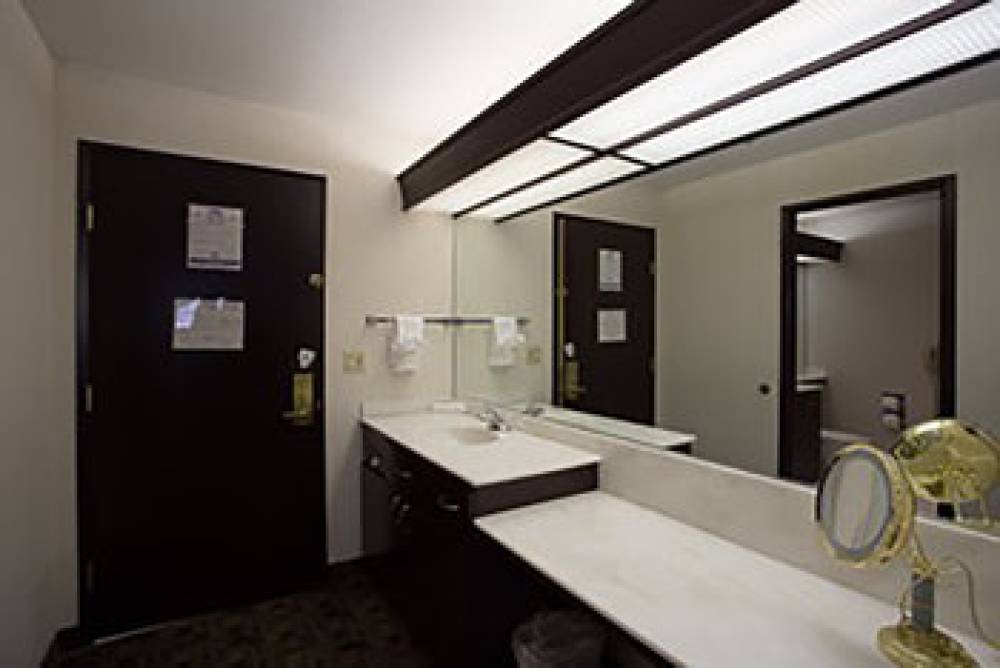 Sojourn Suites Portland Airpor 5