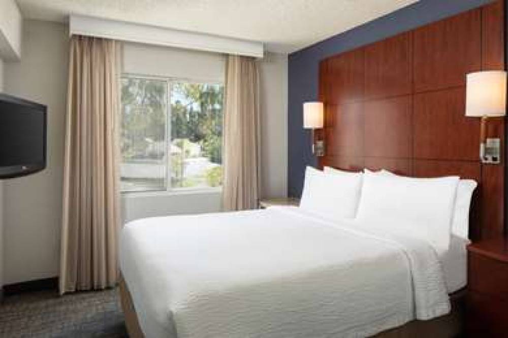 SONESTA ES SUITES CARMEL MOUNT 7