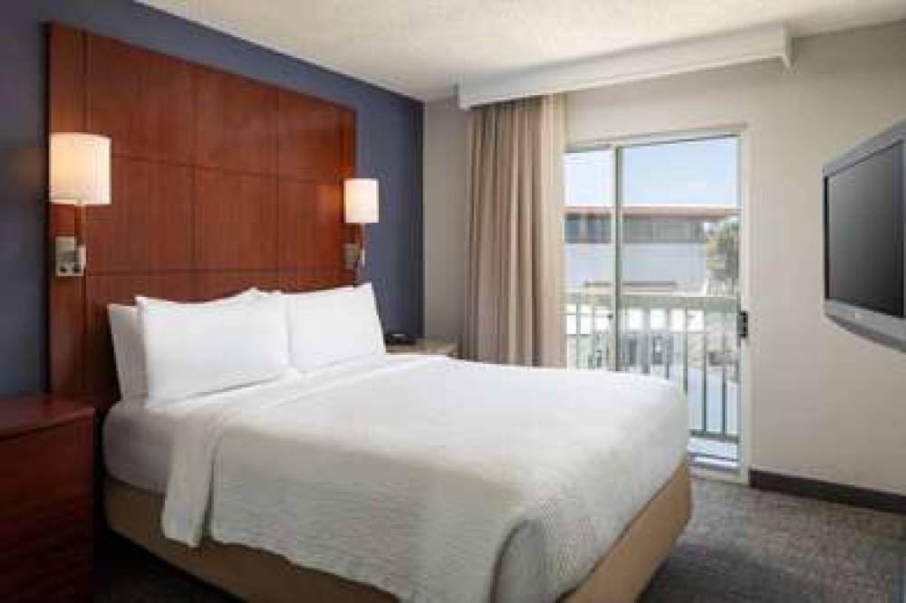 SONESTA ES SUITES CARMEL MOUNT 8