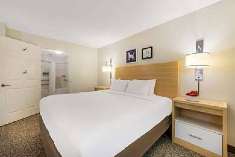 Sonesta ES Suites Charlotte Arrowood 6