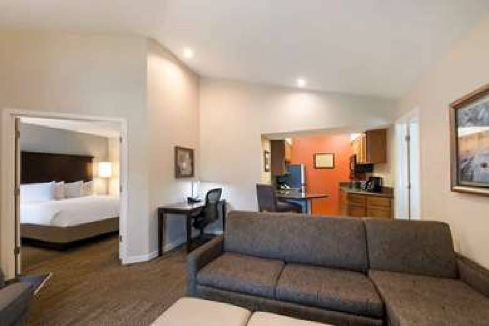 SONESTA ES SUITES DULLES 4