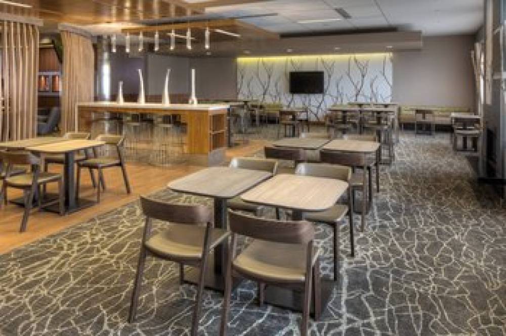 SpringHill Suites By Marriott Anchorage University Lake 10