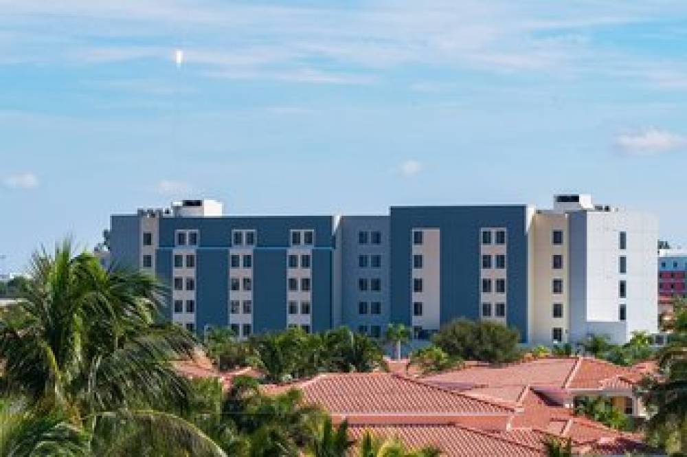 SpringHill Suites By Marriott Cape Canaveral Cocoa Beach 3