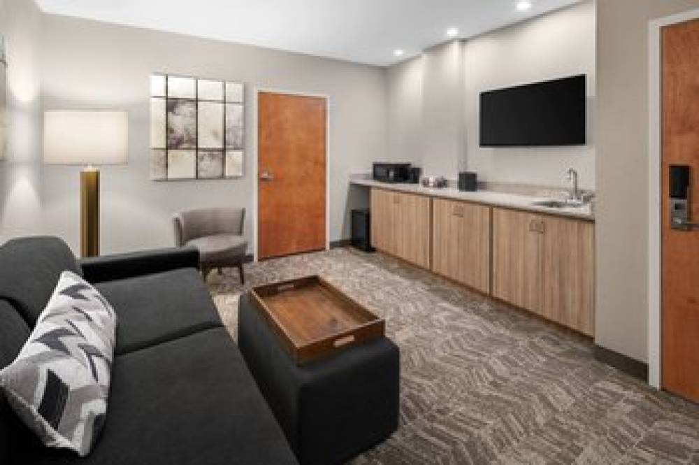 SpringHill Suites By Marriott Denver Airport 7