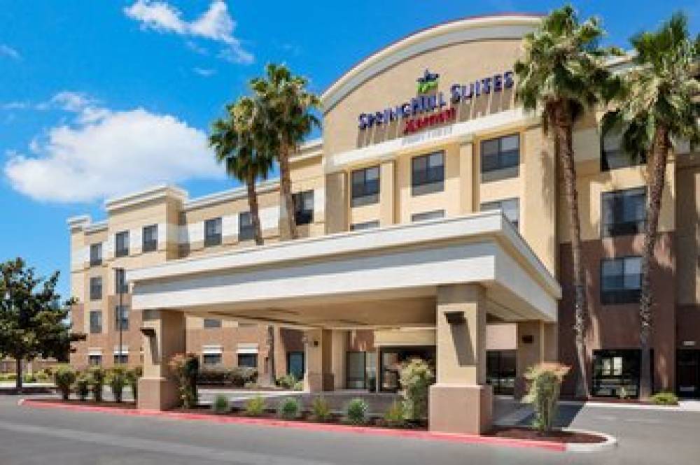 SpringHill Suites By Marriott Fresno 2