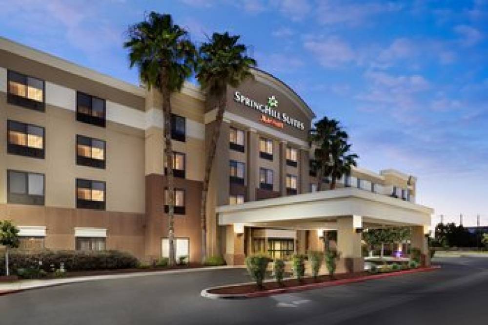 SpringHill Suites By Marriott Fresno 3