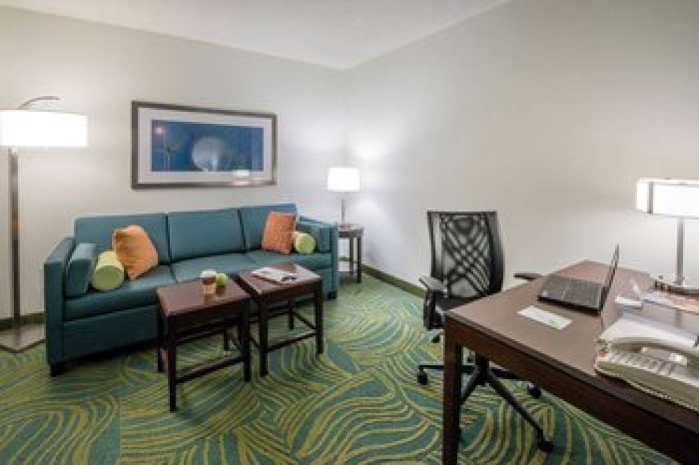 SpringHill Suites By Marriott Greensboro 8