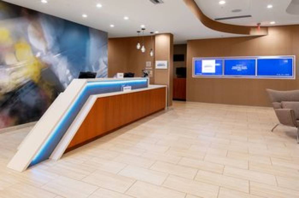 SpringHill Suites By Marriott Kansas City Airport 5