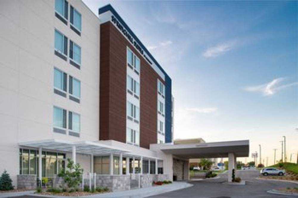 Springhill Suites By Marriott Kansas City Northeast