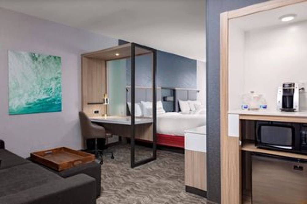 SpringHill Suites By Marriott Kansas City Plaza 7